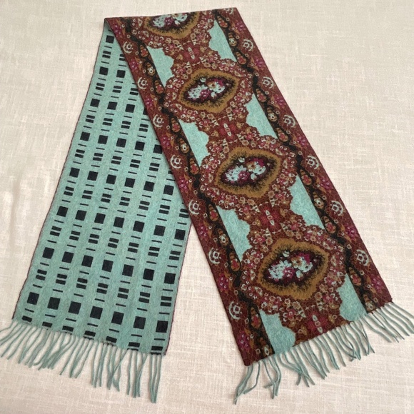 Amicale Cashmere Reversible Fringed Floral Graphic Scarf 12”x68” NWOT - Picture 1 of 8